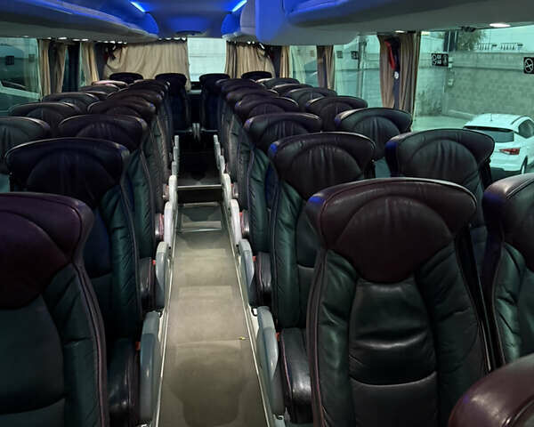 Черный Иризар PB, объемом двигателя 0 л и пробегом 300 тыс. км за 142212 $, фото 8 на Automoto.ua