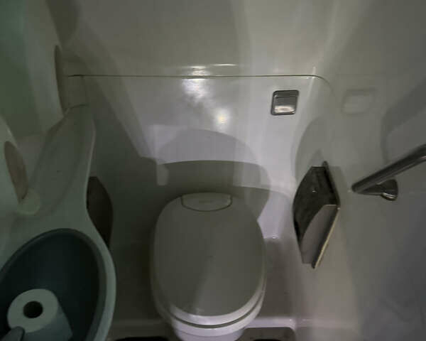 Черный Иризар PB, объемом двигателя 0 л и пробегом 300 тыс. км за 142212 $, фото 10 на Automoto.ua