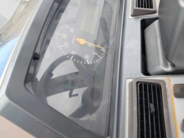 Изеки Другая, объемом двигателя 2.5 л и пробегом 20 тыс. км за 18500 $, фото 9 на Automoto.ua