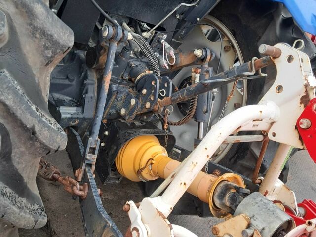 Изеки Другая, объемом двигателя 2.5 л и пробегом 20 тыс. км за 18500 $, фото 4 на Automoto.ua