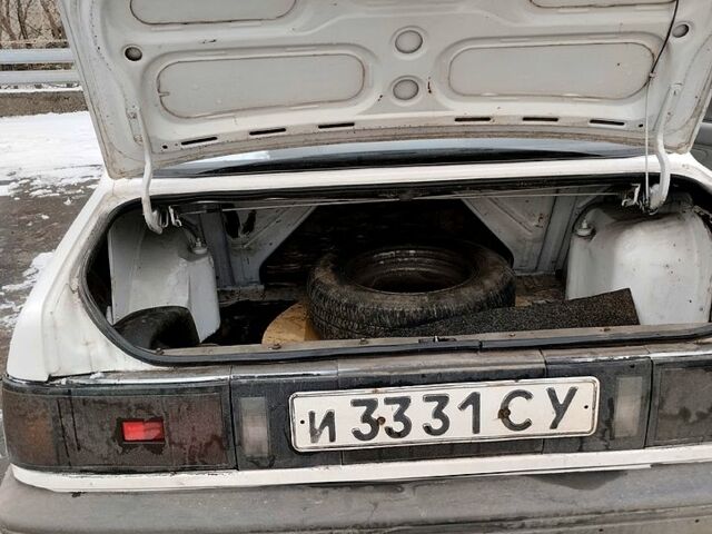 Білий Ісузу Aska, об'ємом двигуна 2 л та пробігом 265 тис. км за 1300 $, фото 4 на Automoto.ua