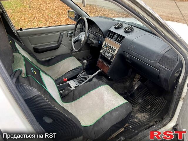 Исузу Аска, объемом двигателя 2 л и пробегом 0 тыс. км за 650 $, фото 5 на Automoto.ua