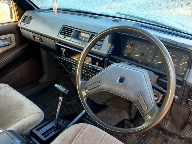 Исузу Аска, объемом двигателя 16 л и пробегом 250 тыс. км за 850 $, фото 6 на Automoto.ua