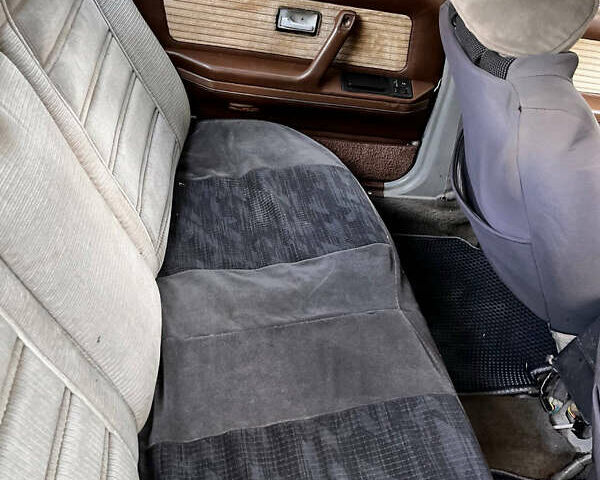 Серый Исузу Аска, объемом двигателя 0 л и пробегом 140 тыс. км за 664 $, фото 6 на Automoto.ua