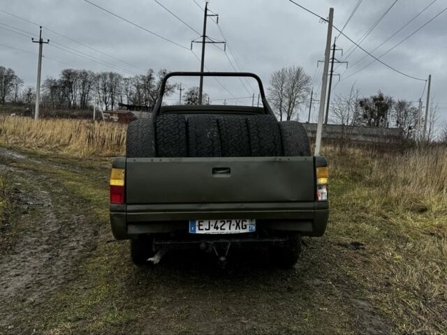 Зеленый Исузу Кампо, объемом двигателя 3.1 л и пробегом 666 тыс. км за 4000 $, фото 6 на Automoto.ua