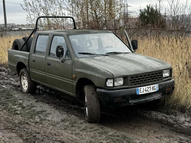 Зеленый Исузу Кампо, объемом двигателя 3.1 л и пробегом 666 тыс. км за 4000 $, фото 4 на Automoto.ua