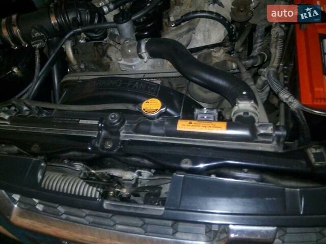 Чорний Ісузу D-Max, об'ємом двигуна 3 л та пробігом 300 тис. км за 12000 $, фото 6 на Automoto.ua