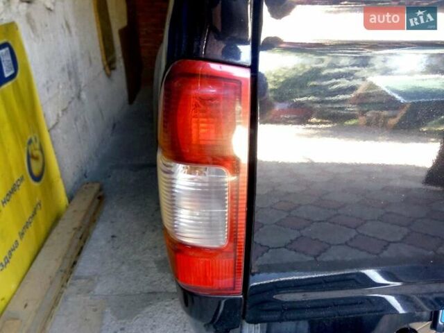 Чорний Ісузу D-Max, об'ємом двигуна 3 л та пробігом 300 тис. км за 12000 $, фото 11 на Automoto.ua