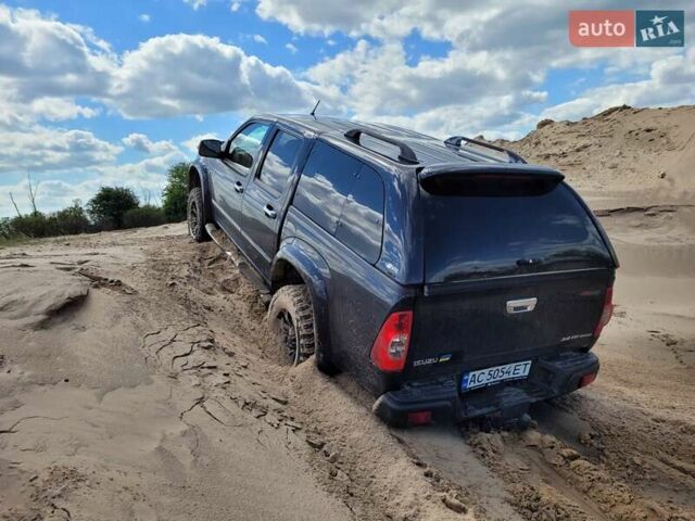 Чорний Ісузу D-Max, об'ємом двигуна 3 л та пробігом 285 тис. км за 13900 $, фото 6 на Automoto.ua