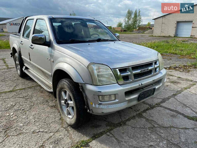 Серый Исузу Д-Макс, объемом двигателя 3 л и пробегом 435 тыс. км за 4500 $, фото 1 на Automoto.ua