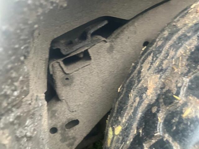 Серый Исузу Д-Макс, объемом двигателя 3 л и пробегом 370 тыс. км за 6500 $, фото 9 на Automoto.ua