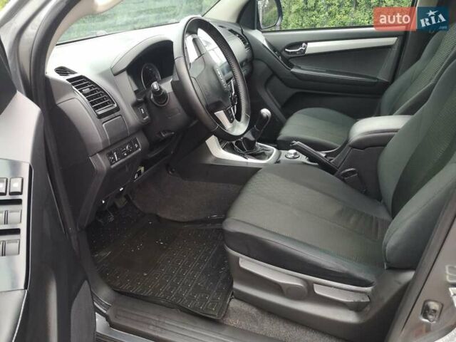 Серый Исузу Д-Макс, объемом двигателя 1.9 л и пробегом 69 тыс. км за 26589 $, фото 9 на Automoto.ua