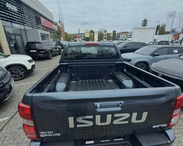 Серый Исузу Д-Макс, объемом двигателя 3 л и пробегом 1 тыс. км за 44413 $, фото 5 на Automoto.ua