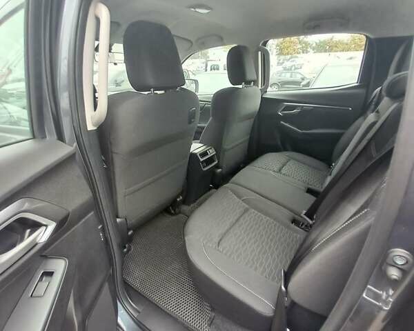 Серый Исузу Д-Макс, объемом двигателя 3 л и пробегом 1 тыс. км за 44413 $, фото 9 на Automoto.ua