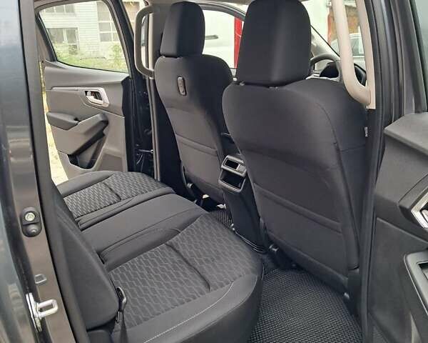 Серый Исузу Д-Макс, объемом двигателя 3 л и пробегом 1 тыс. км за 44413 $, фото 8 на Automoto.ua