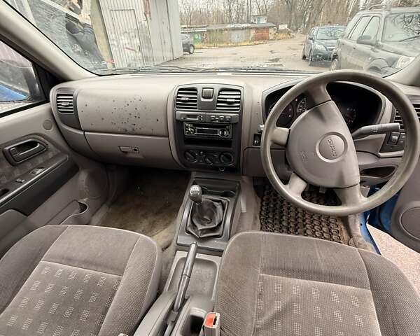 Синий Исузу Д-Макс, объемом двигателя 0 л и пробегом 300 тыс. км за 3500 $, фото 7 на Automoto.ua