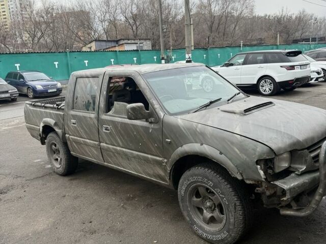 Зелений Ісузу D-Max, об'ємом двигуна 2.5 л та пробігом 288 тис. км за 2300 $, фото 3 на Automoto.ua