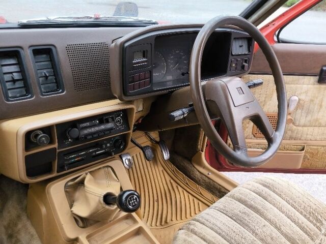 Красный Исузу Джемини, объемом двигателя 0 л и пробегом 250 тыс. км за 850 $, фото 18 на Automoto.ua