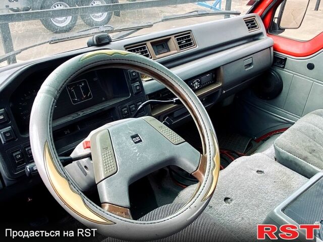 Исузу Миди, объемом двигателя 2.2 л и пробегом 300 тыс. км за 1200 $, фото 9 на Automoto.ua
