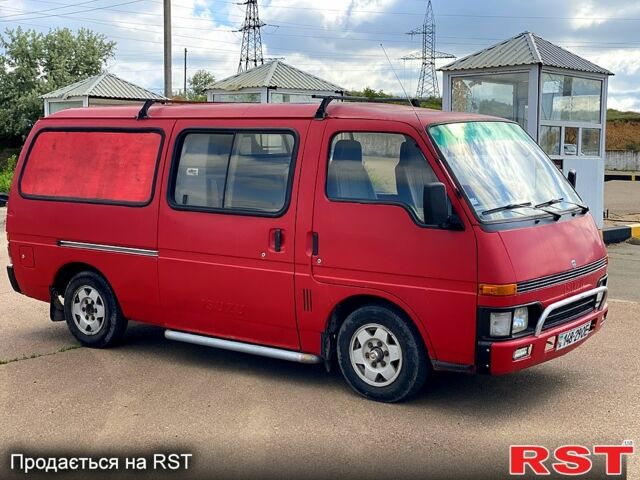 Исузу Миди, объемом двигателя 2.2 л и пробегом 300 тыс. км за 1200 $, фото 7 на Automoto.ua