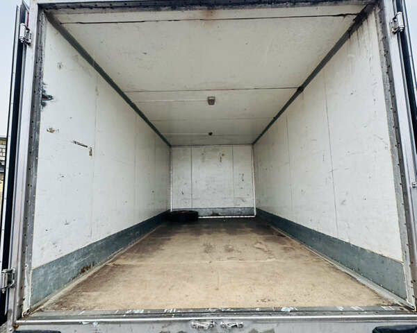 Білий Ісузу NPR, об'ємом двигуна 5.19 л та пробігом 420 тис. км за 10900 $, фото 5 на Automoto.ua