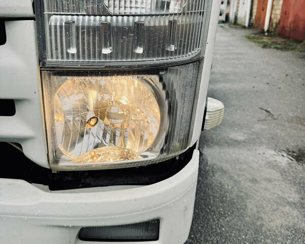 Білий Ісузу NPR, об'ємом двигуна 5.19 л та пробігом 420 тис. км за 10900 $, фото 16 на Automoto.ua