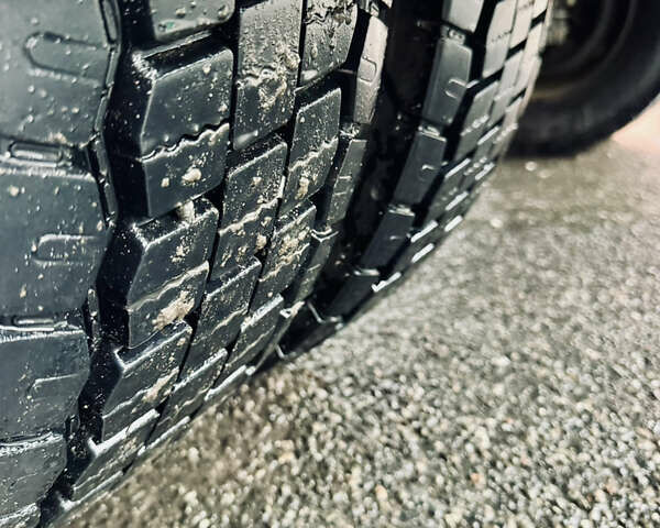 Білий Ісузу NPR, об'ємом двигуна 5.19 л та пробігом 420 тис. км за 10900 $, фото 18 на Automoto.ua