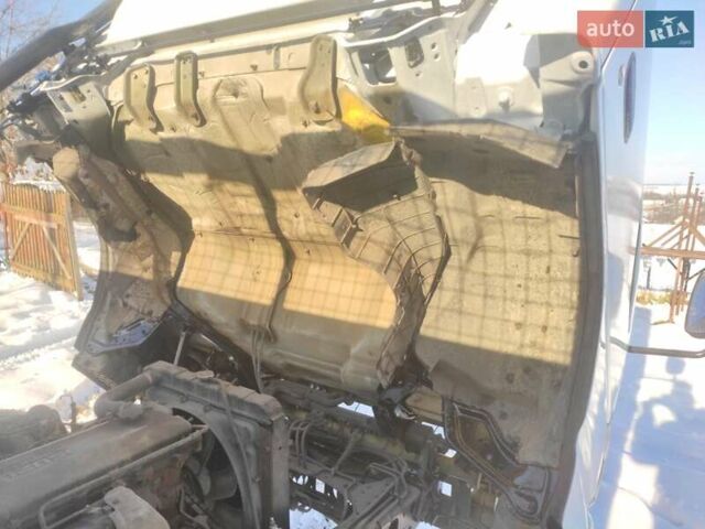 Белый Исузу НКР, объемом двигателя 4.57 л и пробегом 800 тыс. км за 16600 $, фото 11 на Automoto.ua