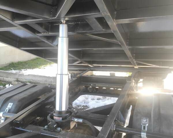 Белый Исузу НКР, объемом двигателя 4.57 л и пробегом 800 тыс. км за 16600 $, фото 6 на Automoto.ua