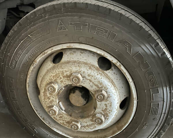 Исузу НКР, объемом двигателя 0 л и пробегом 590 тыс. км за 7700 $, фото 5 на Automoto.ua