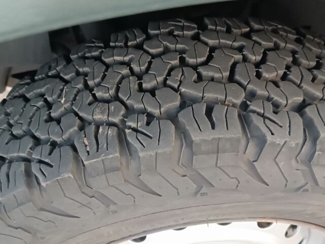 Зелений Ісузу Пікап, об'ємом двигуна 0 л та пробігом 160 тис. км за 5500 $, фото 6 на Automoto.ua