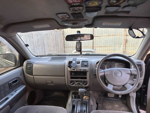 Чорний Ісузу Rodeo, об'ємом двигуна 3 л та пробігом 210 тис. км за 4600 $, фото 6 на Automoto.ua