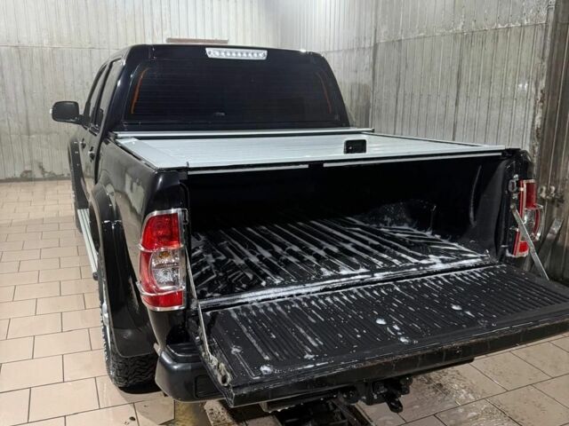 Черный Исузу Родео, объемом двигателя 2.5 л и пробегом 190 тыс. км за 8000 $, фото 1 на Automoto.ua