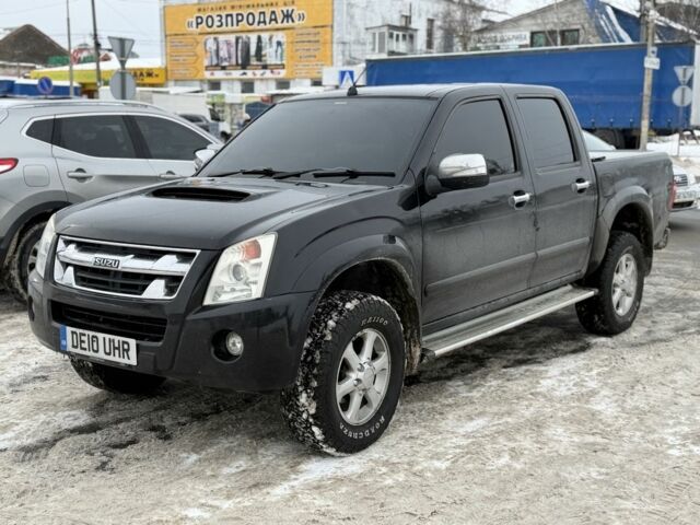 Черный Исузу Родео, объемом двигателя 2.5 л и пробегом 130 тыс. км за 6500 $, фото 4 на Automoto.ua