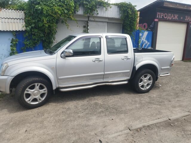 Серый Исузу Родео, объемом двигателя 3 л и пробегом 160 тыс. км за 6000 $, фото 5 на Automoto.ua