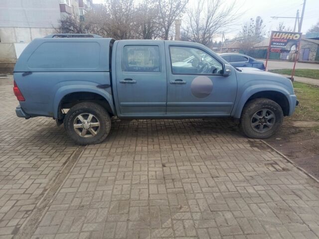 Серый Исузу Родео, объемом двигателя 2.5 л и пробегом 230 тыс. км за 5200 $, фото 3 на Automoto.ua