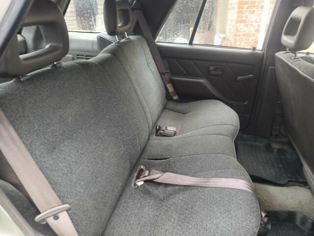 Серый Исузу Родео, объемом двигателя 2.6 л и пробегом 210 тыс. км за 2000 $, фото 4 на Automoto.ua