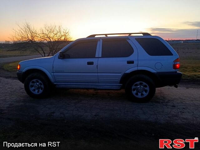 Серый Исузу Родео, объемом двигателя 2.2 л и пробегом 0 тыс. км за 3500 $, фото 6 на Automoto.ua