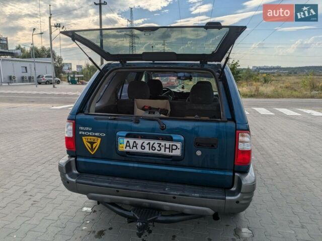 Синий Исузу Родео, объемом двигателя 3.2 л и пробегом 288 тыс. км за 6500 $, фото 2 на Automoto.ua