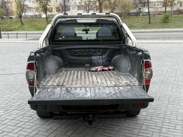 Зелений Ісузу Rodeo, об'ємом двигуна 0 л та пробігом 126 тис. км за 5499 $, фото 4 на Automoto.ua