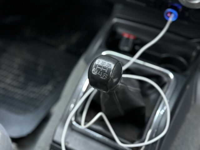 Зелений Ісузу Rodeo, об'ємом двигуна 0 л та пробігом 126 тис. км за 5499 $, фото 9 на Automoto.ua