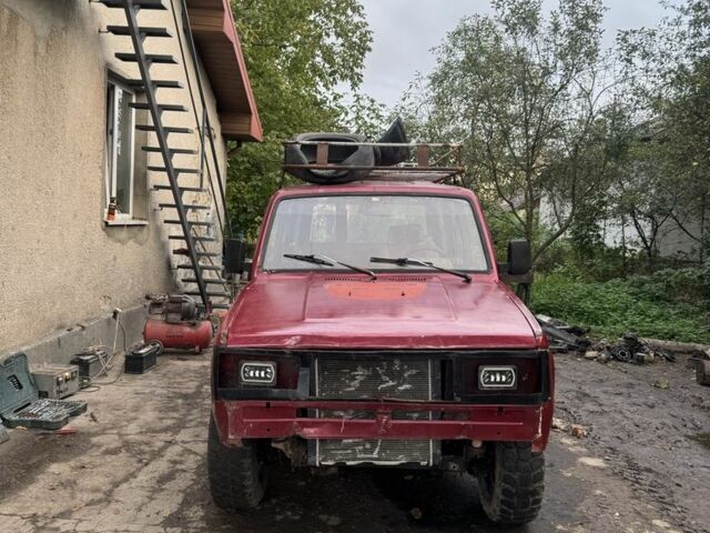 Червоний Ісузу Trooper, об'ємом двигуна 2.5 л та пробігом 200 тис. км за 1700 $, фото 6 на Automoto.ua