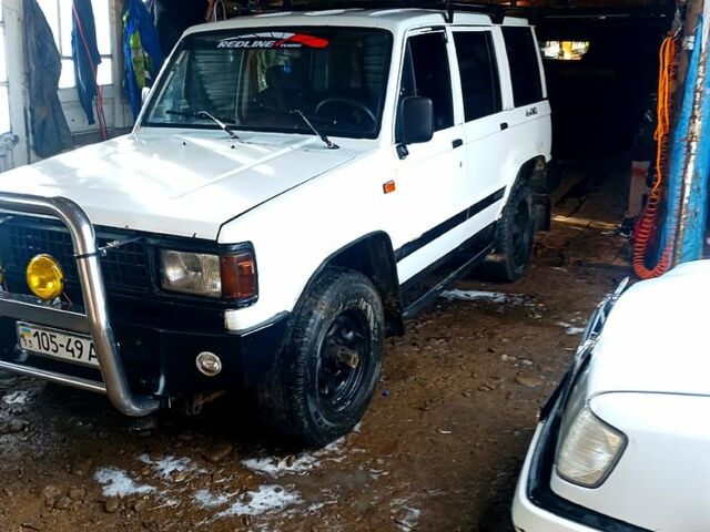 Исузу Трупер, объемом двигателя 2.3 л и пробегом 0 тыс. км за 3500 $, фото 5 на Automoto.ua