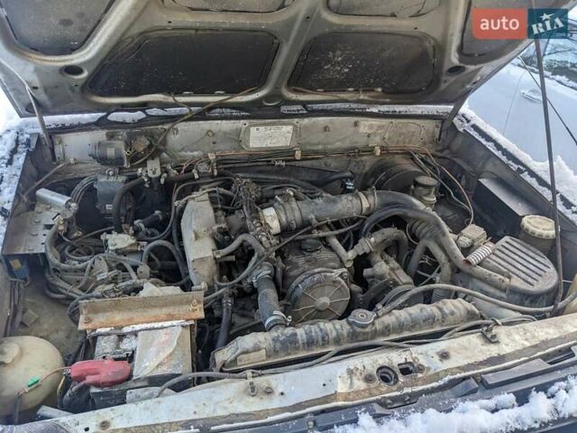 Сірий Ісузу Trooper, об'ємом двигуна 2.56 л та пробігом 280 тис. км за 5200 $, фото 3 на Automoto.ua