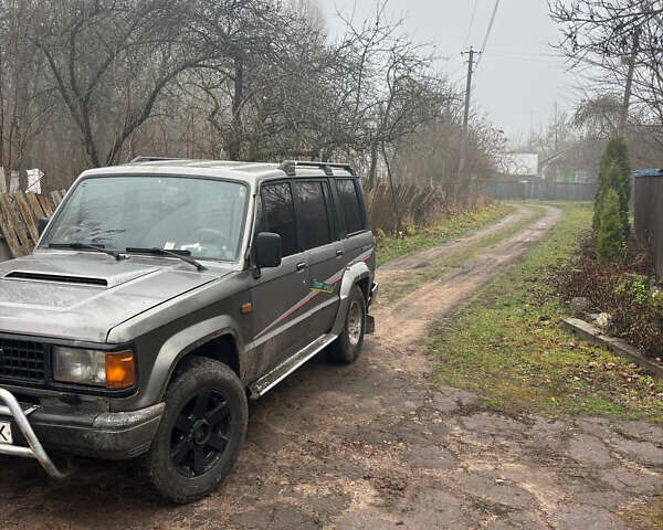 Серый Исузу Трупер, объемом двигателя 3.1 л и пробегом 100 тыс. км за 4000 $, фото 1 на Automoto.ua