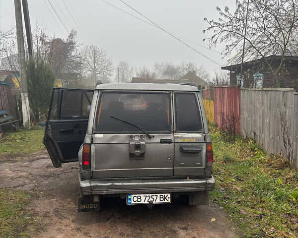 Серый Исузу Трупер, объемом двигателя 3.1 л и пробегом 100 тыс. км за 4000 $, фото 4 на Automoto.ua
