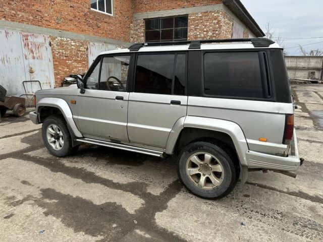 Сірий Ісузу Trooper, об'ємом двигуна 0 л та пробігом 199 тис. км за 4999 $, фото 4 на Automoto.ua