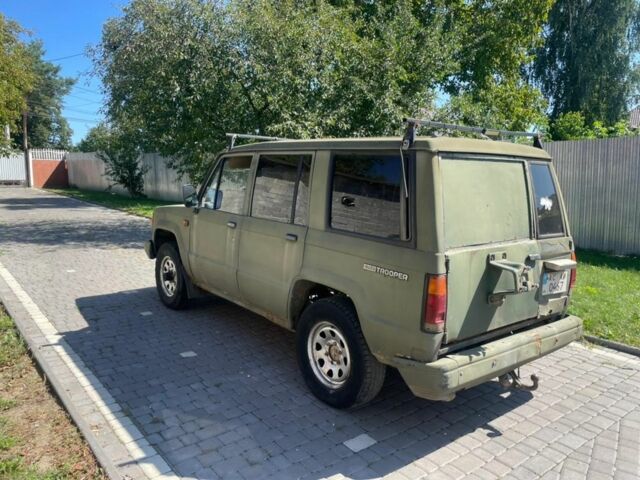 Зелений Ісузу Trooper, об'ємом двигуна 0 л та пробігом 300 тис. км за 2000 $, фото 4 на Automoto.ua