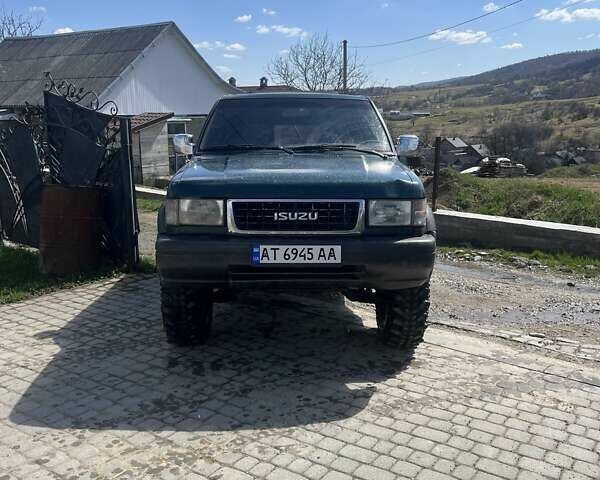 Зелений Ісузу Trooper, об'ємом двигуна 3.1 л та пробігом 190 тис. км за 7480 $, фото 6 на Automoto.ua