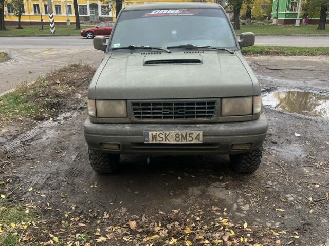 Зеленый Исузу Трупер, объемом двигателя 3.1 л и пробегом 348 тыс. км за 4300 $, фото 1 на Automoto.ua